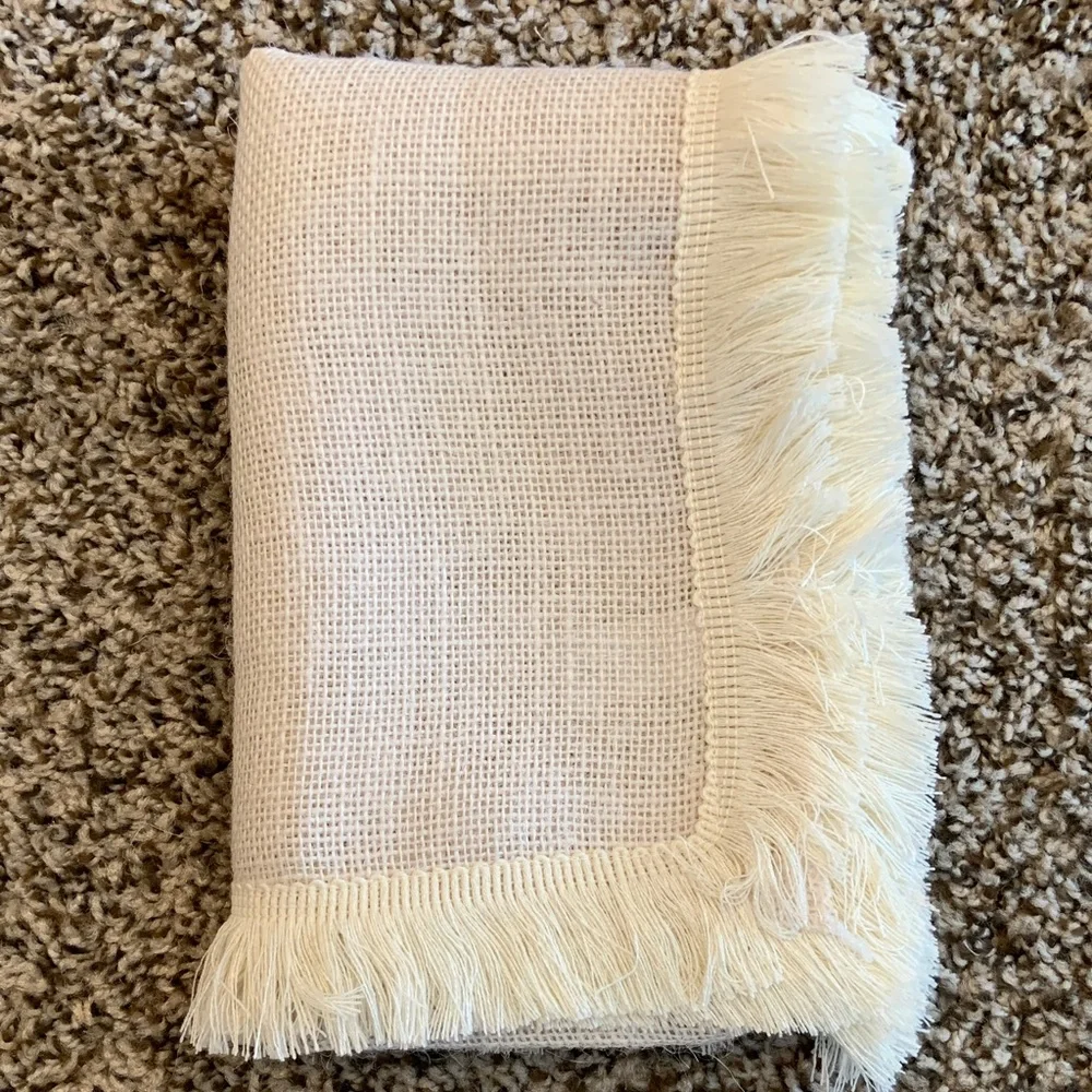 Table Runner - Picture 6 of 6